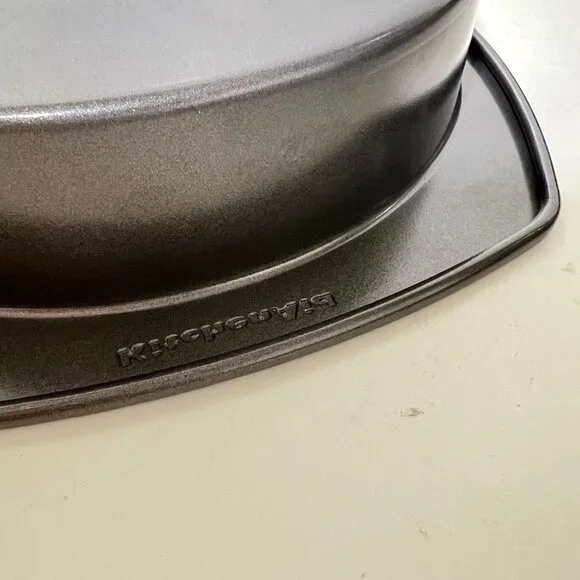 KitchenAid 3-Piece Bakeware Set | Baking Sheet, Cake Pan & Loaf Pan - Picture 9 of 16